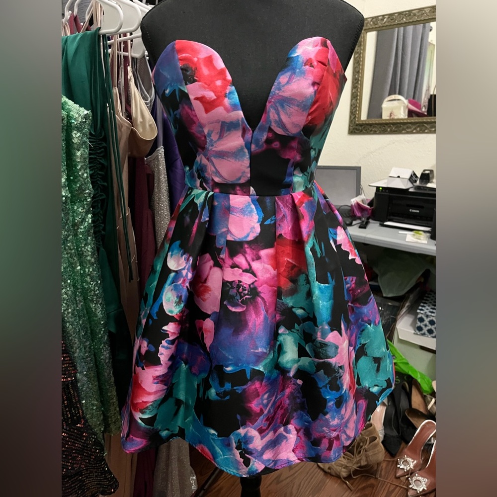 B Darlin mini dress